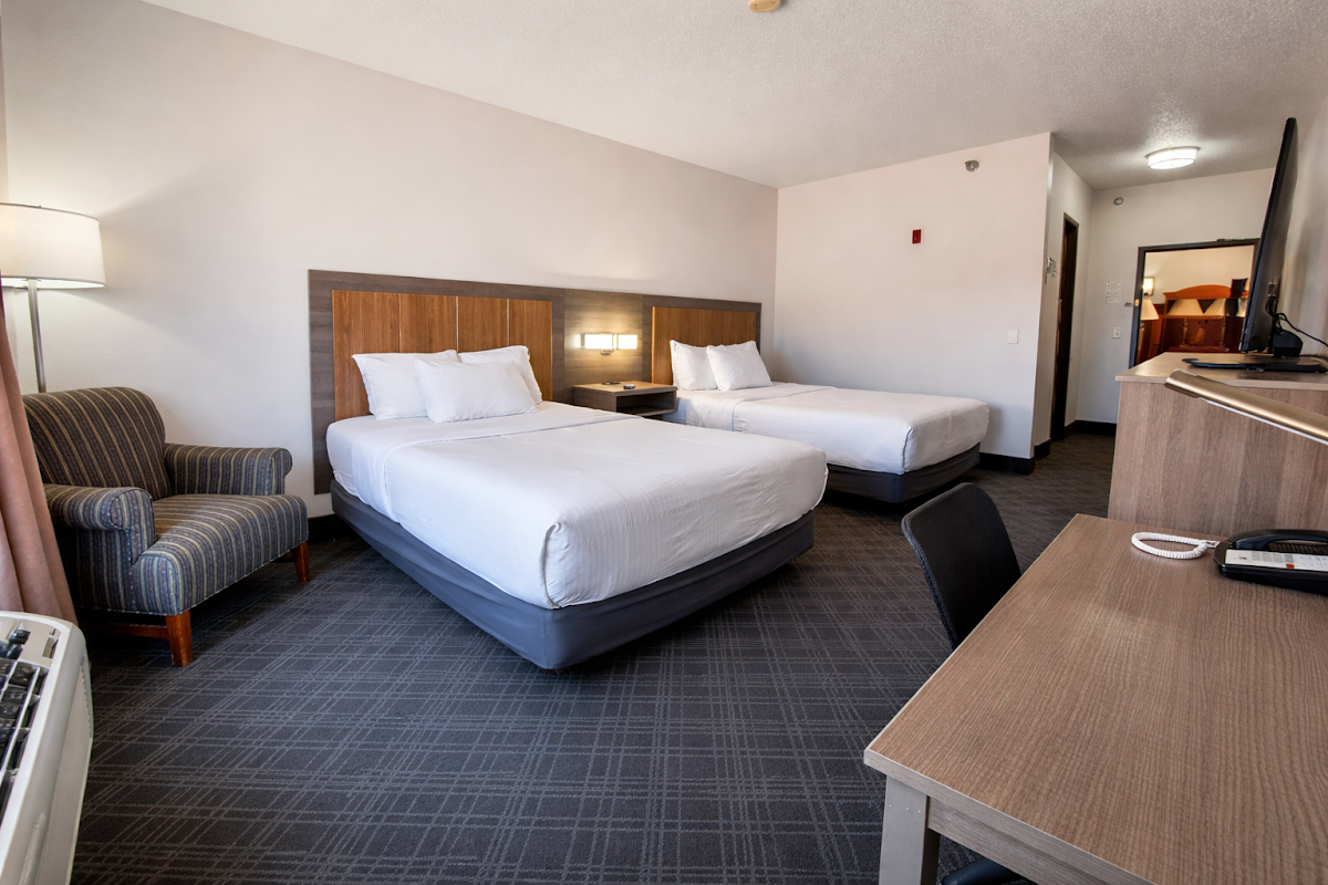 Stay USA Hotel & Suites photo 2