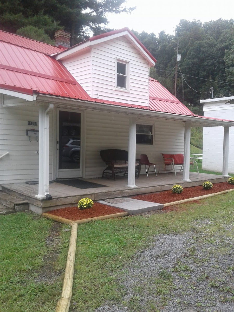 Black Bear Lodge WV