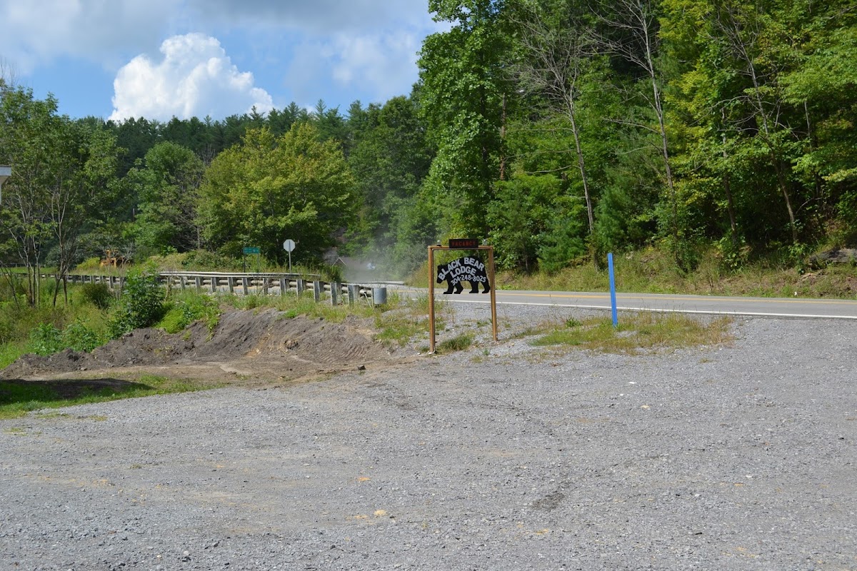Black Bear Lodge WV photo 3