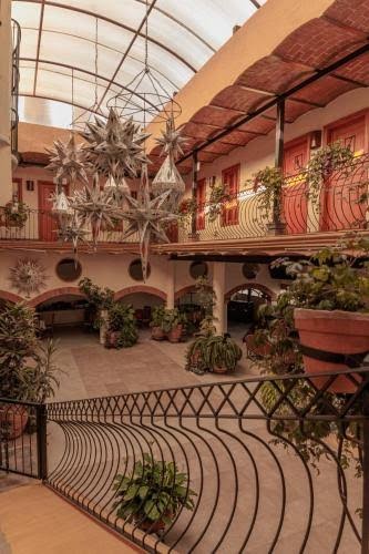 Hotel Tapalpa Castillo Santa Cecilia photo 2
