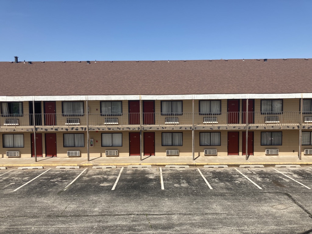 Thunderbird Lodge