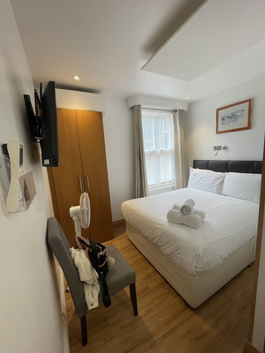 Osborne Aparthotel photo 2