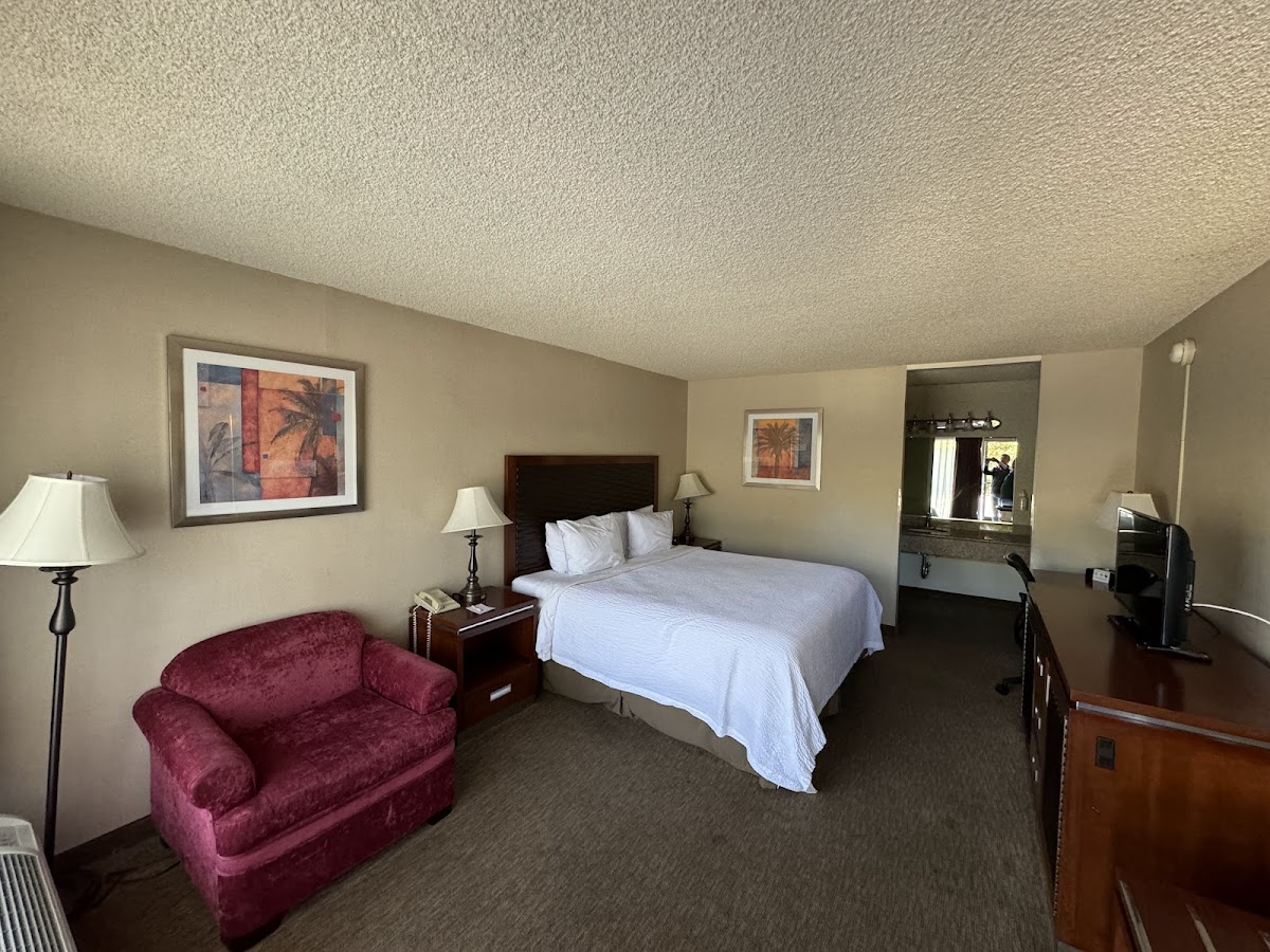 Ramada by Wyndham Sunnyvale/Silicon Valley photo 2