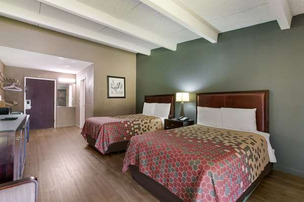 Econo Lodge High Point - Archdale photo 2