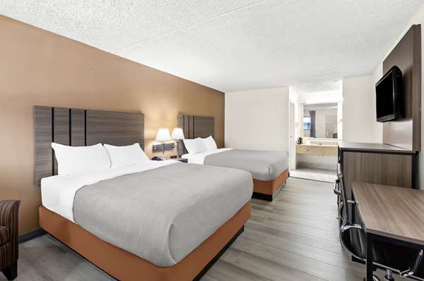 MainStay Suites Middleburg Heights Cleveland Airport photo 2