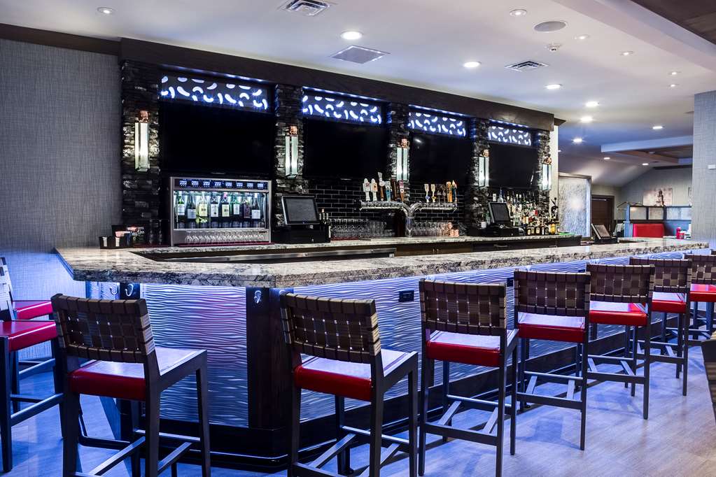 Hampton Inn Iowa City/Coralville photo 2