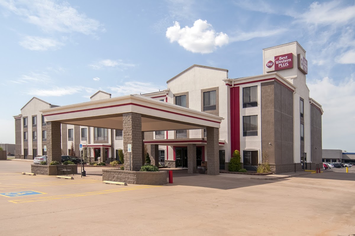 Best Western Plus Memorial Inn & Suites