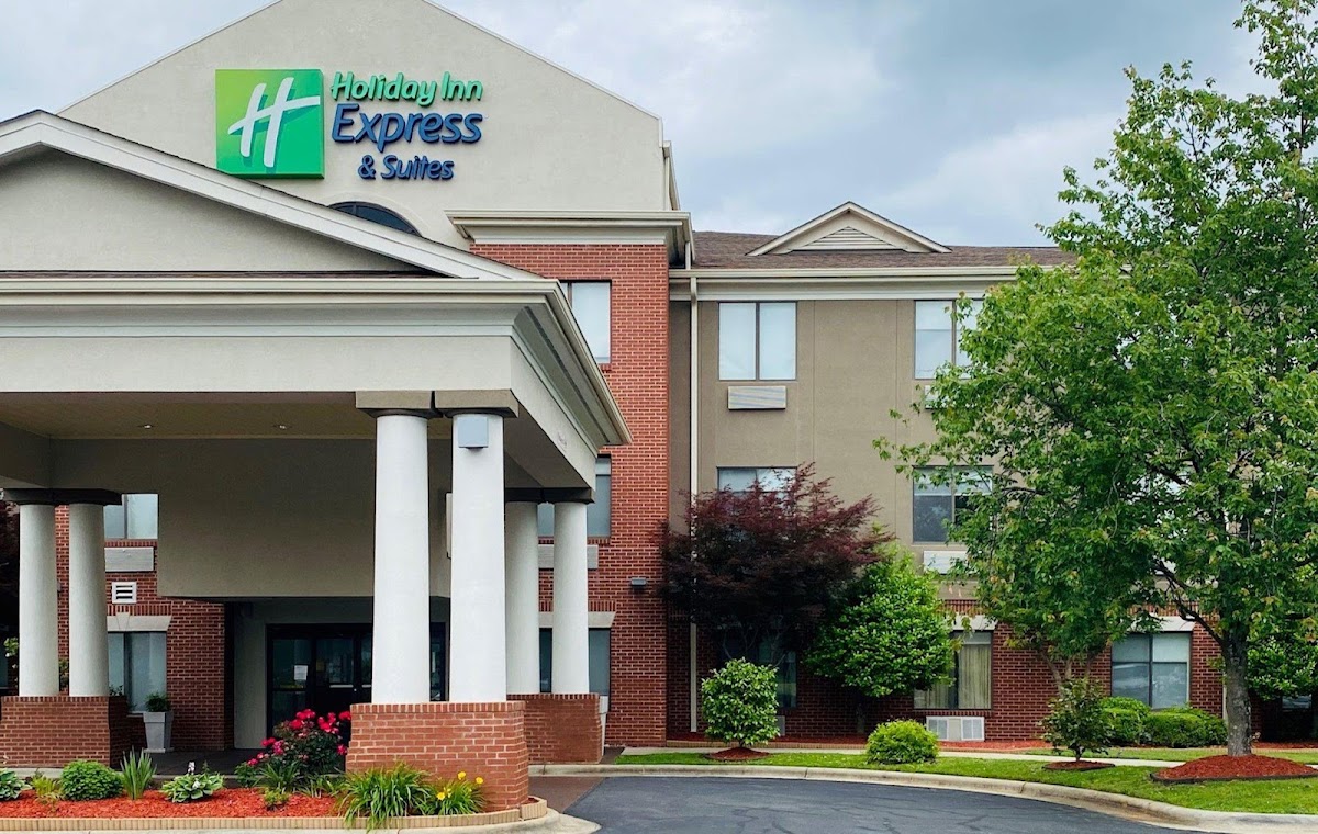 Holiday Inn Express & Suites Reidsville by IHG