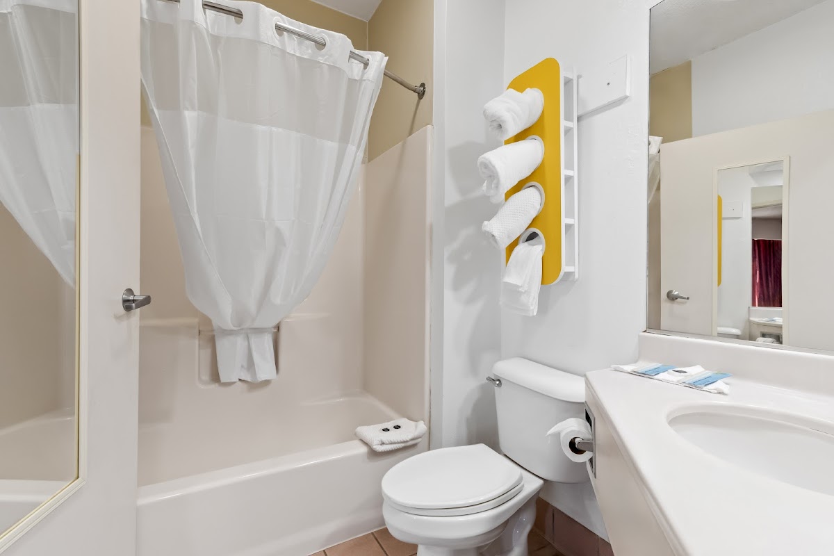 Scottish Inns & Suites Harrisburg - Hershey North photo 3