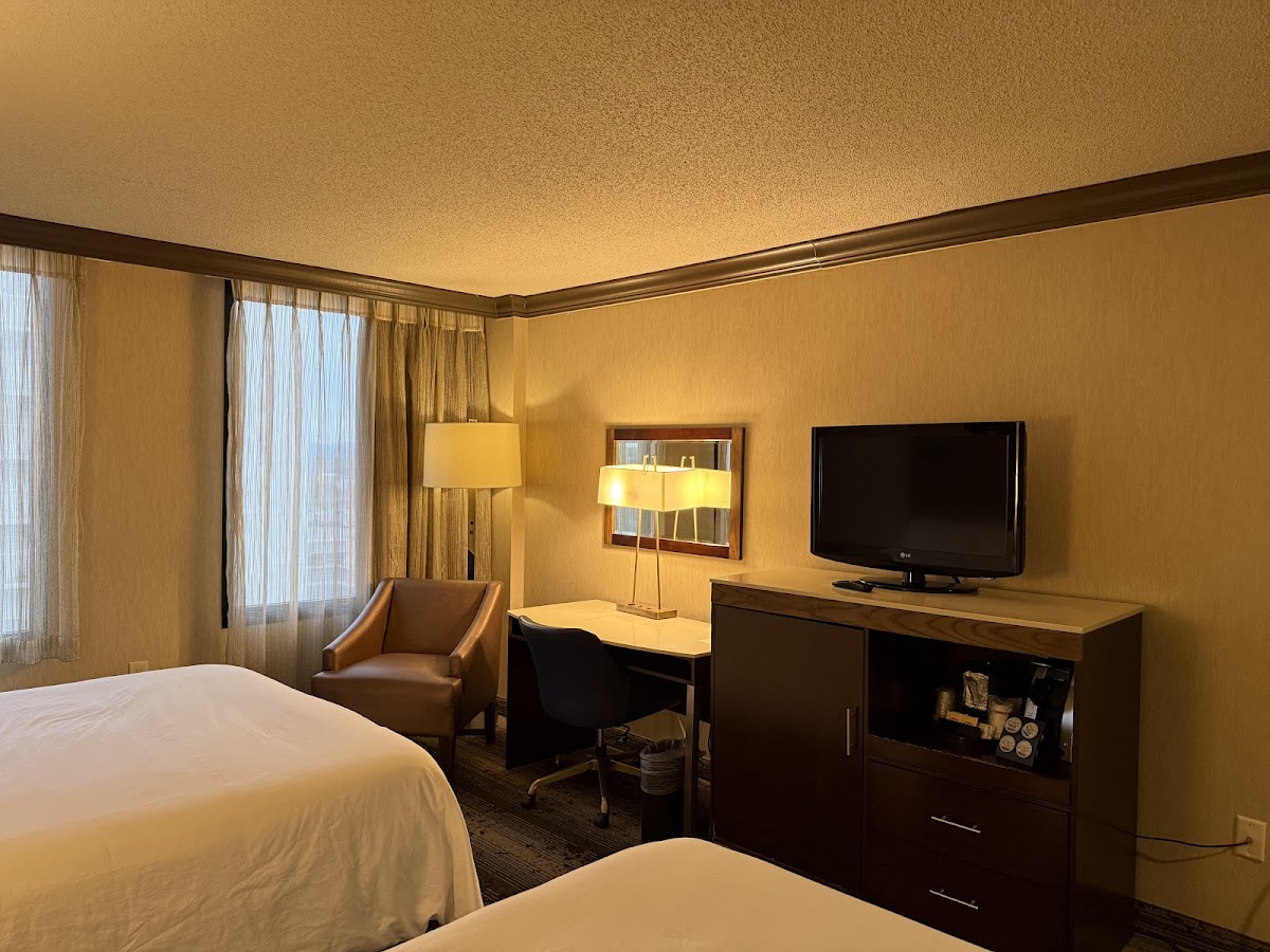 Crowne Plaza Harrisburg-Hershey photo 2