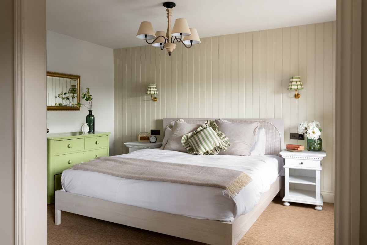 The Penn - Windermere photo 2