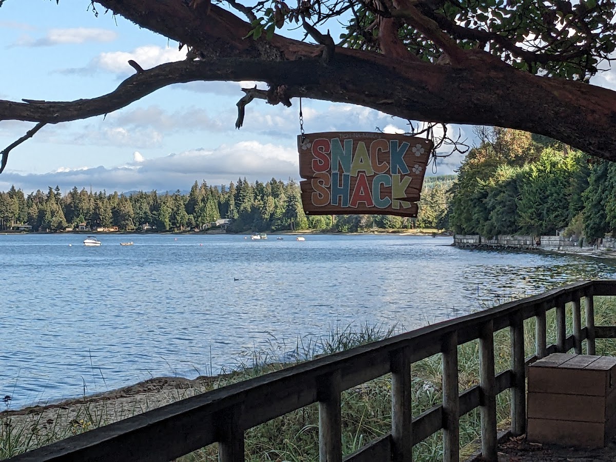 Madrona Beach Resort photo 3