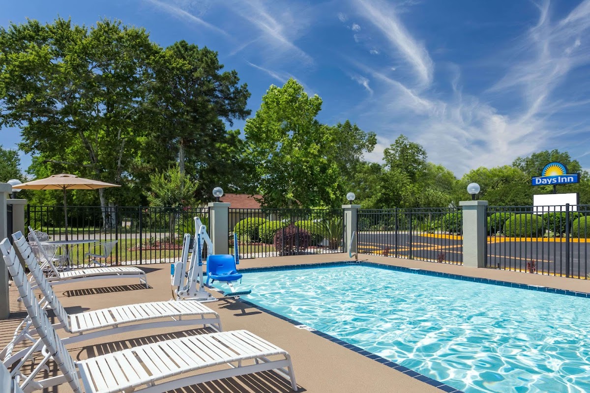 Days Inn by Wyndham Blakely photo 3