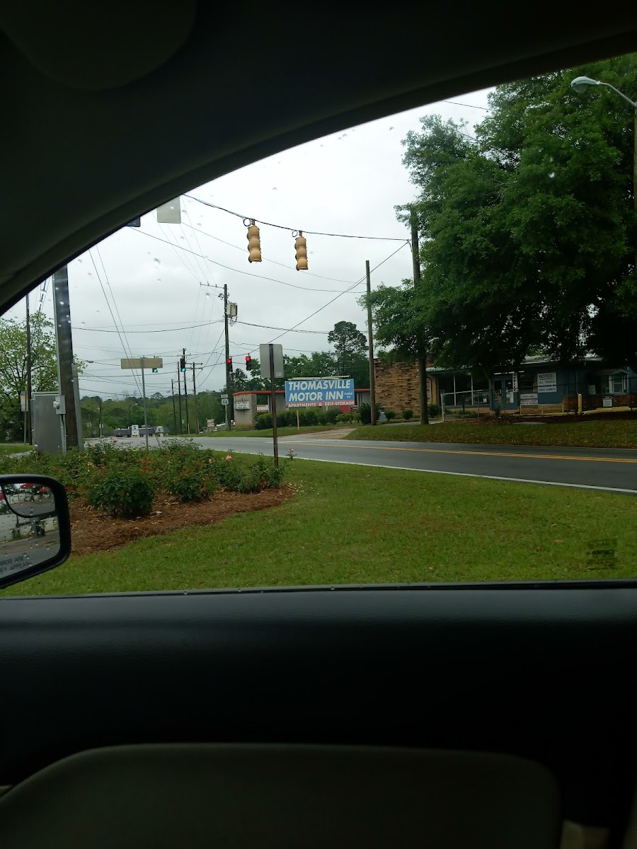 Thomasville Motor Inn photo 3