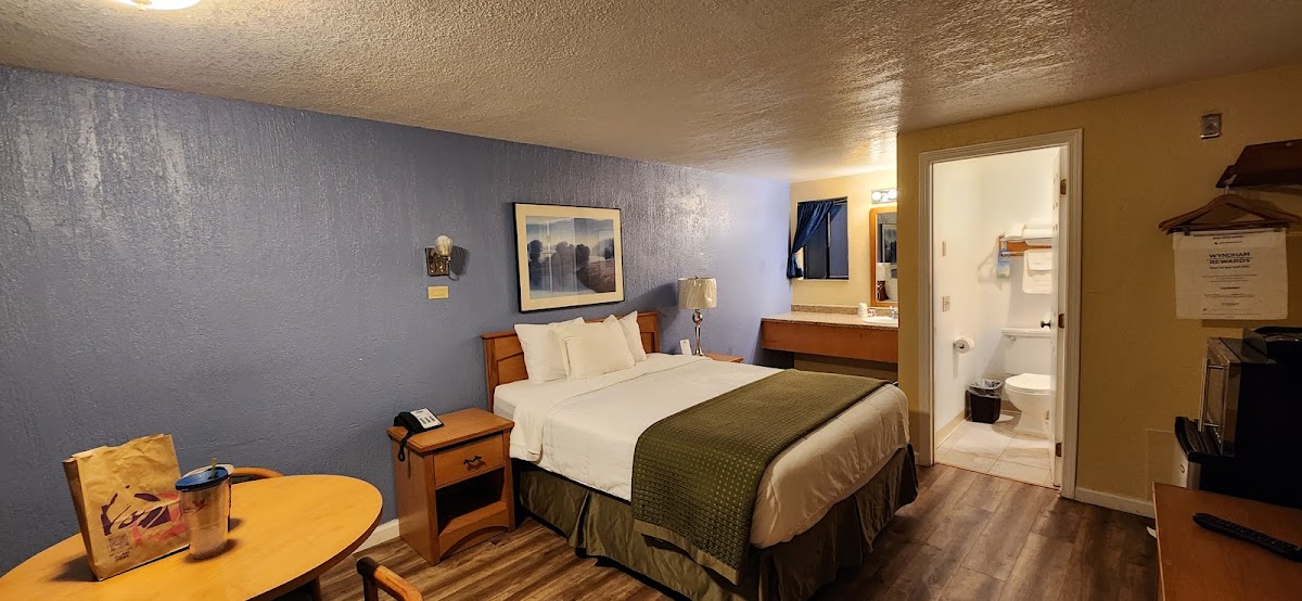 Days Inn by Wyndham Seattle North of Downtown photo 2