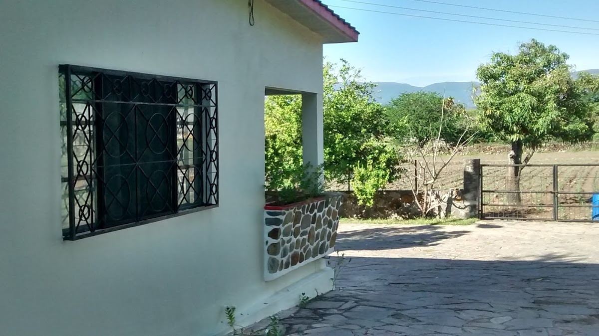 HOTEL Y RESTAURANTE BUGAMBILIAS