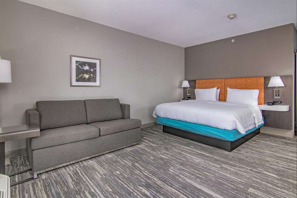 Hampton Inn Houston NASA-Johnson Space Center photo 2