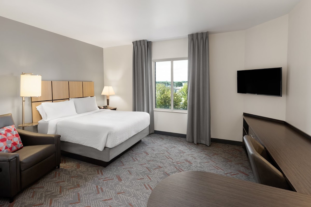 Candlewood Suites Building 3440 photo 2