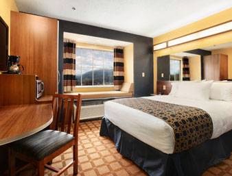 Microtel Inn & Suites by Wyndham Keyser photo 2