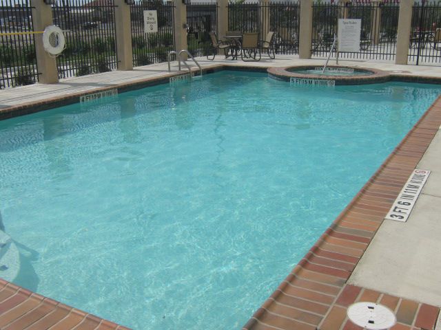 Holiday Inn Express & Suites del Rio by IHG photo 3
