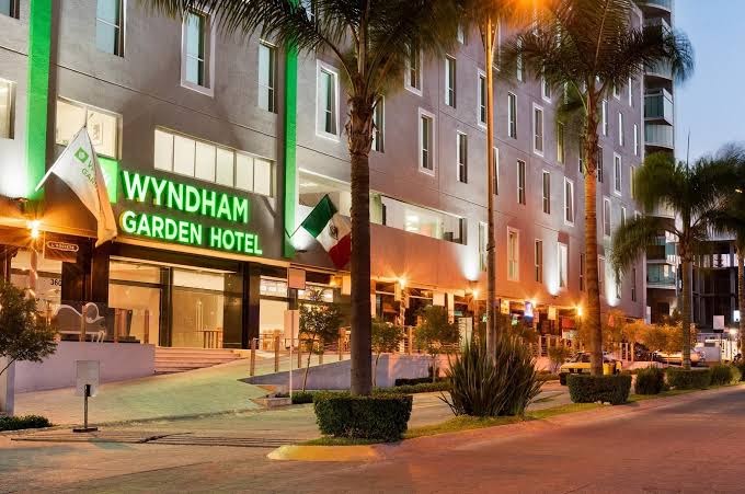 Wyndham Garden Guadalajara Acueducto
