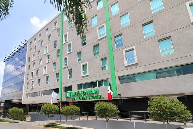Wyndham Garden Guadalajara Acueducto photo 2
