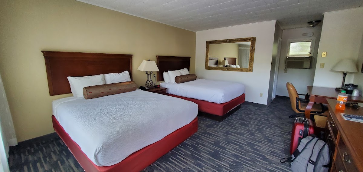 Scotty's Lakeside Resort photo 2