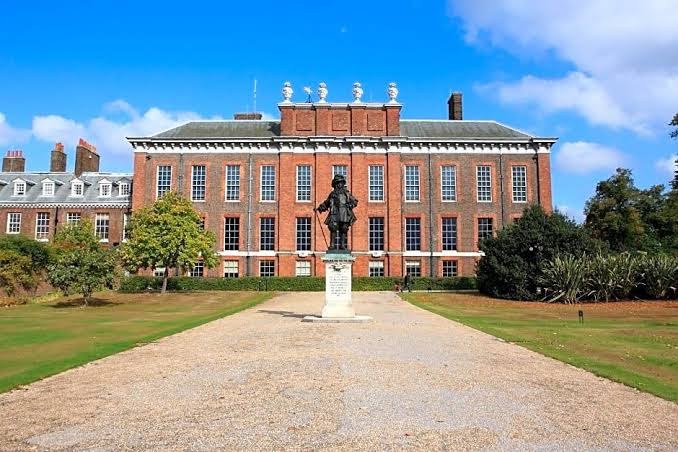 Palace Court Hotel photo 2