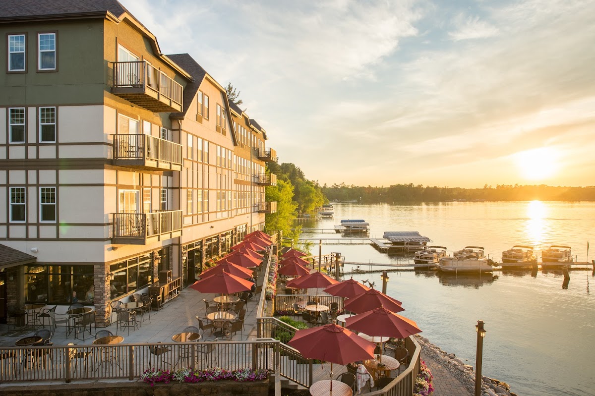 Chase on the Lake Resort & Spa