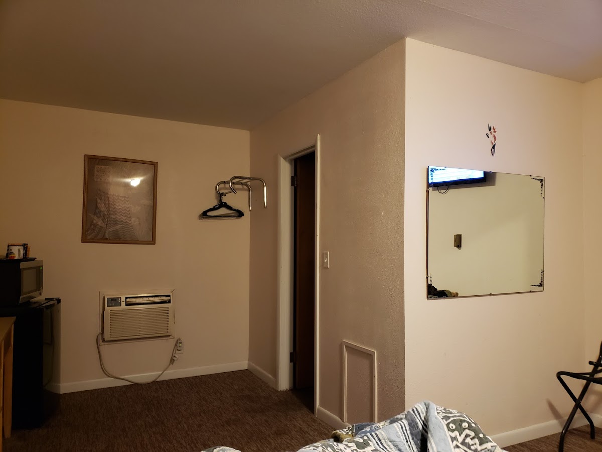 Ranchlands Motel photo 2
