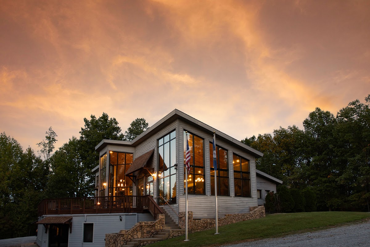 Deer Creek Lodge