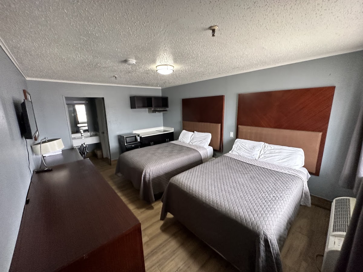 Studio Suites photo 2