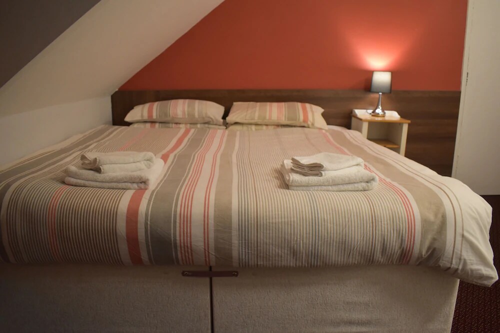 Golden Star Hotel photo 2