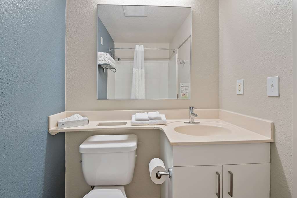 Extended Stay America Suites- Miami - Airport - Blue Lagoon photo 3