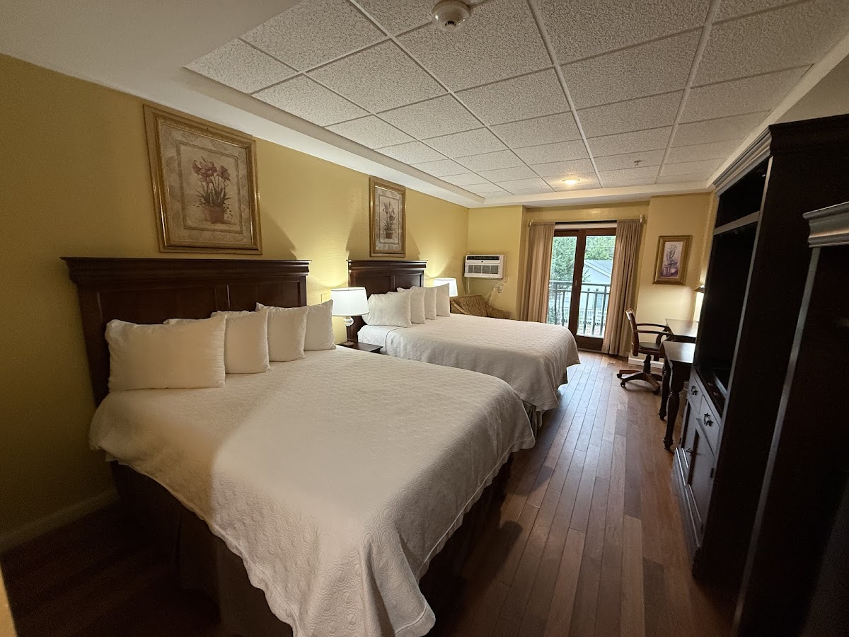 Ocean Inn & Suites photo 2