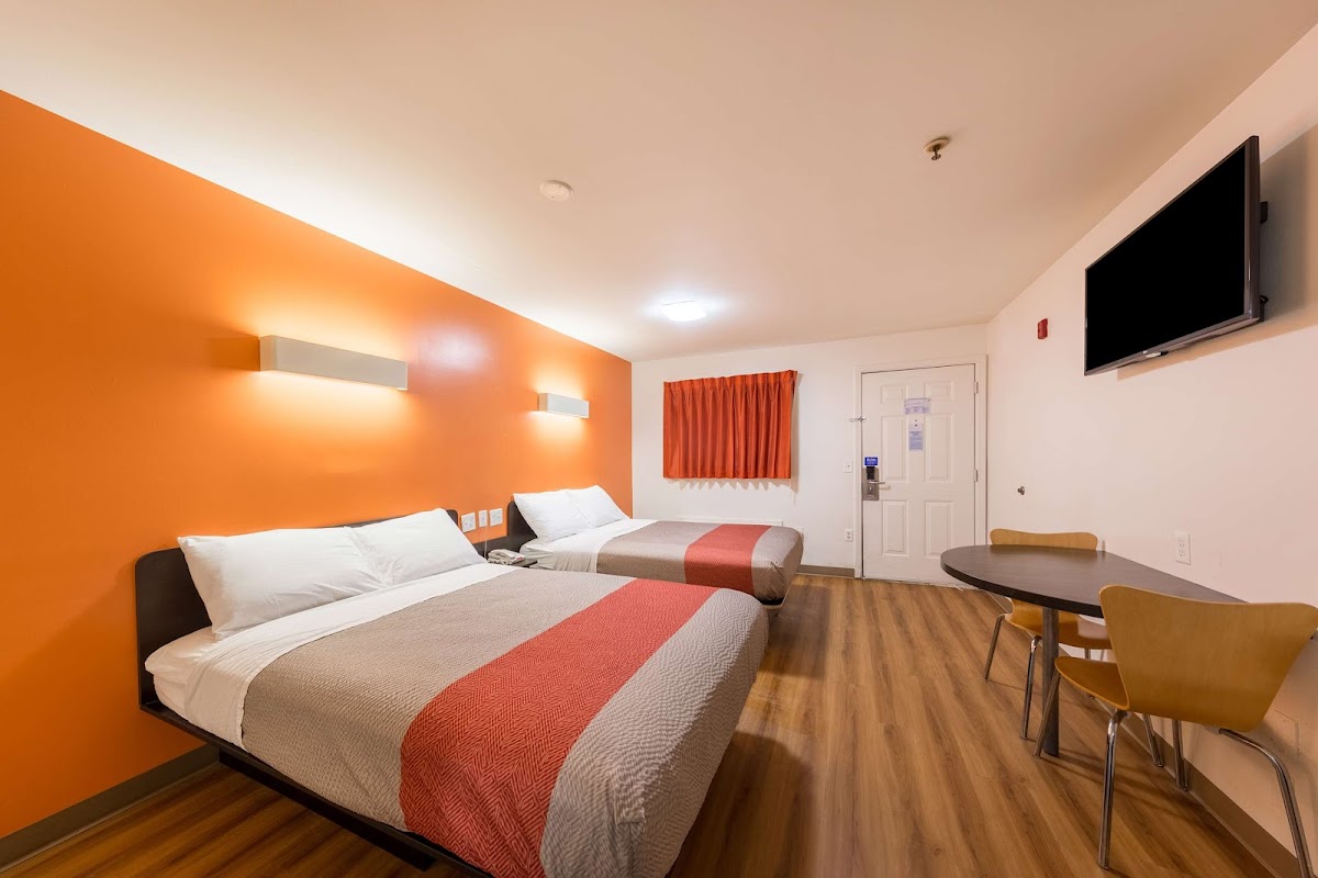 Motel 6 Greenville, SC photo 2