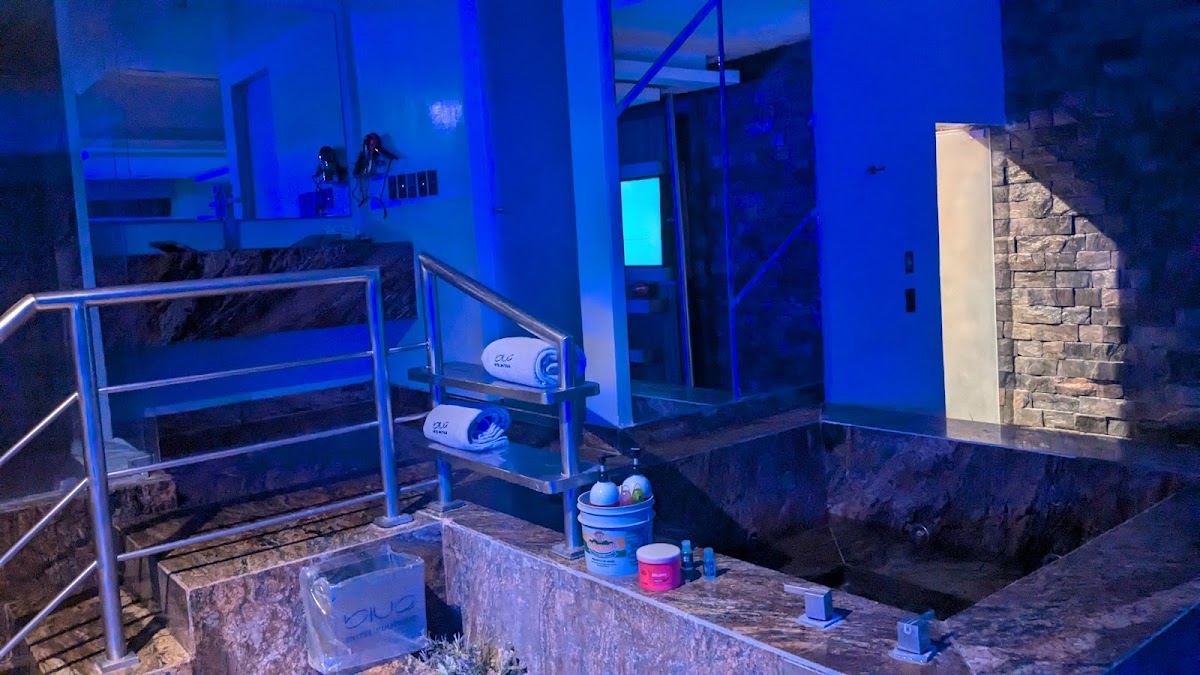 Blue Motel Boutique photo 3
