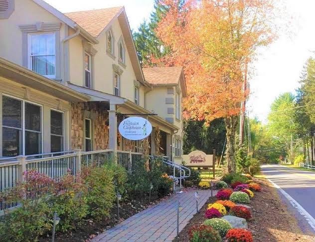 Woodfield Manor
