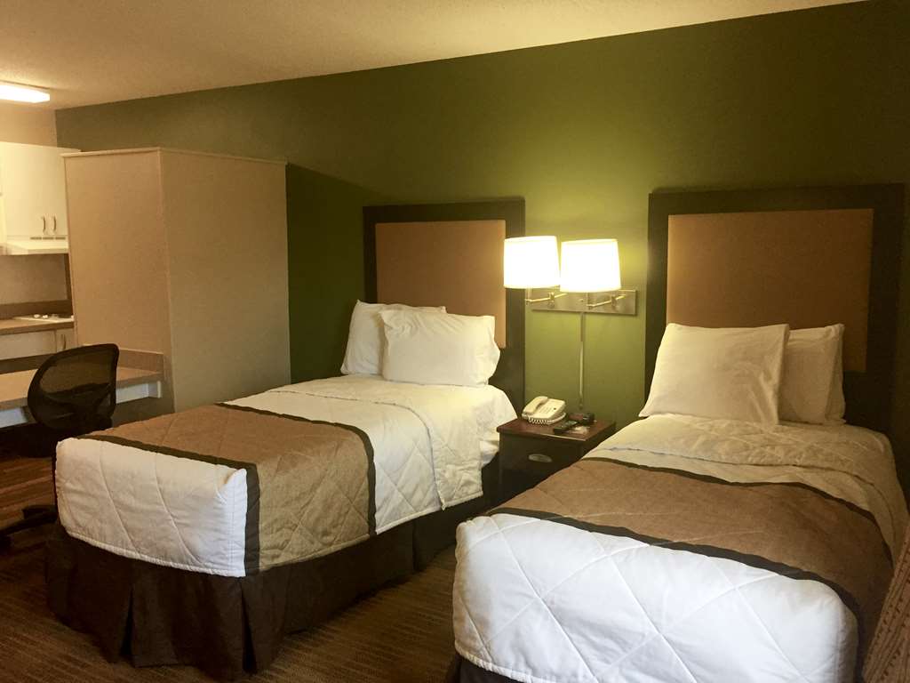 Extended Stay America Suites- Akron - Copley - East photo 2