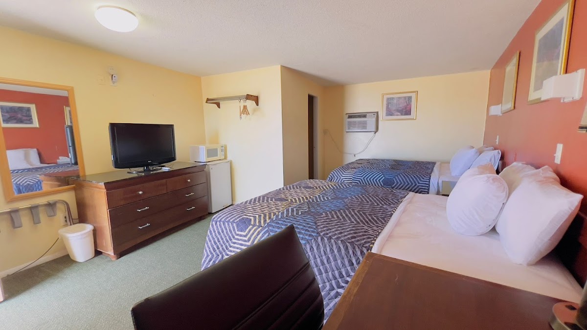 Travelors Lodge Motel & RV PARK photo 2