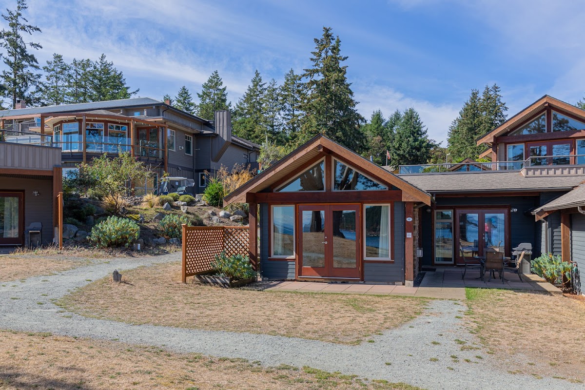 Mayne Island Resort photo 3