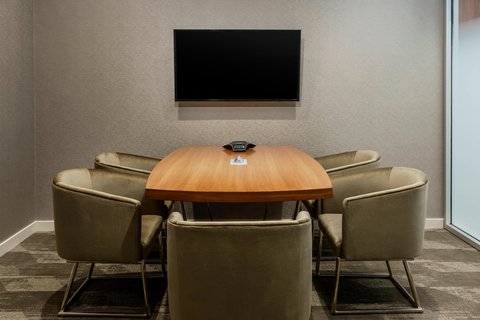 AC Hotel San Francisco Airport/Oyster Point Waterfront photo 3