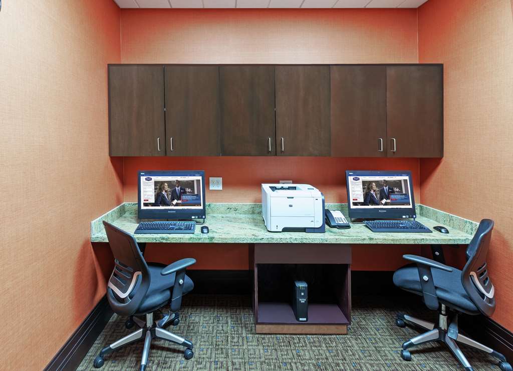 Hampton Inn & Suites by Hilton Houston North IAH photo 2