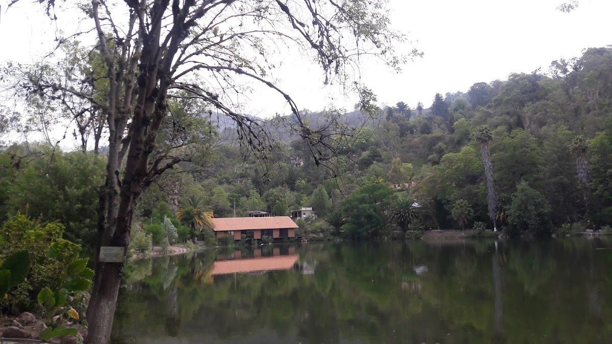 La Laguna Encantada