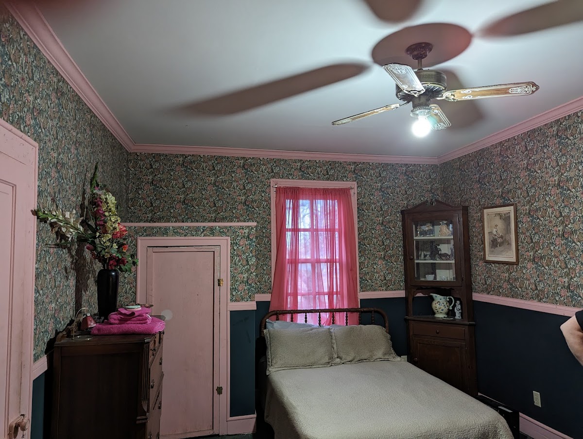 The Olde Park Hotel photo 2