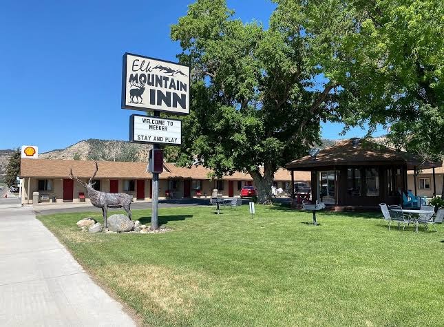 Elk Mountain Inn