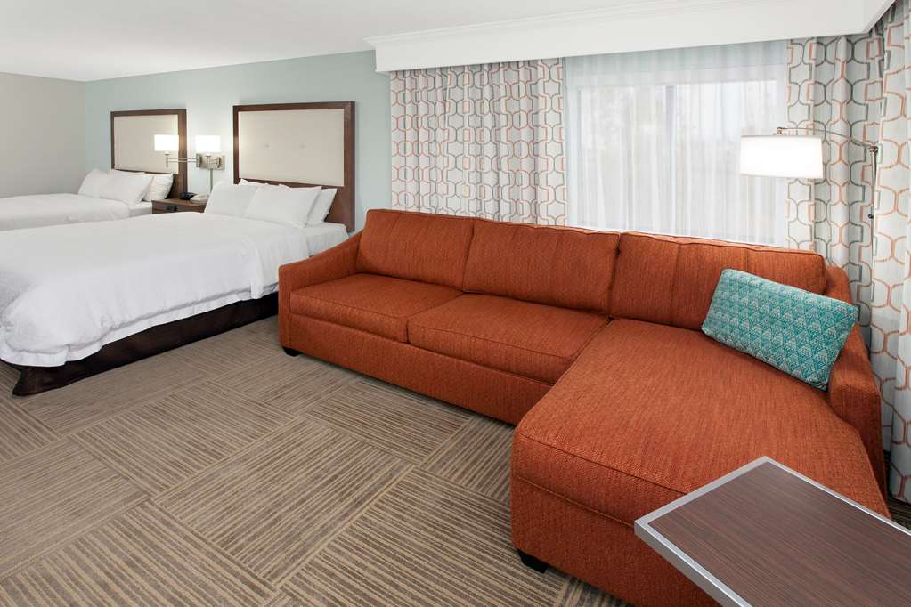 Hampton Inn Birch Run/Frankenmuth photo 2