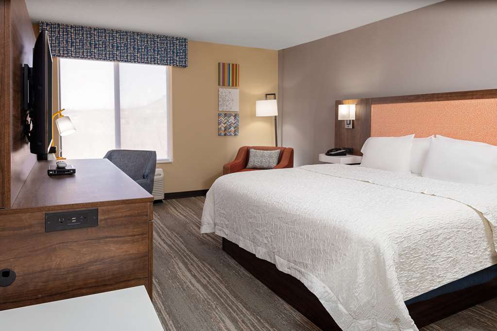 Hampton Inn Castle Rock photo 2