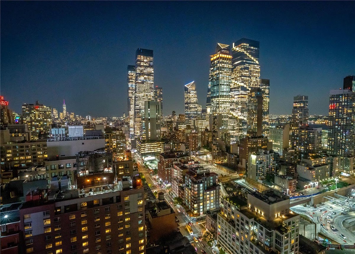 DoubleTree by Hilton Hotel New York Times Square West photo 2