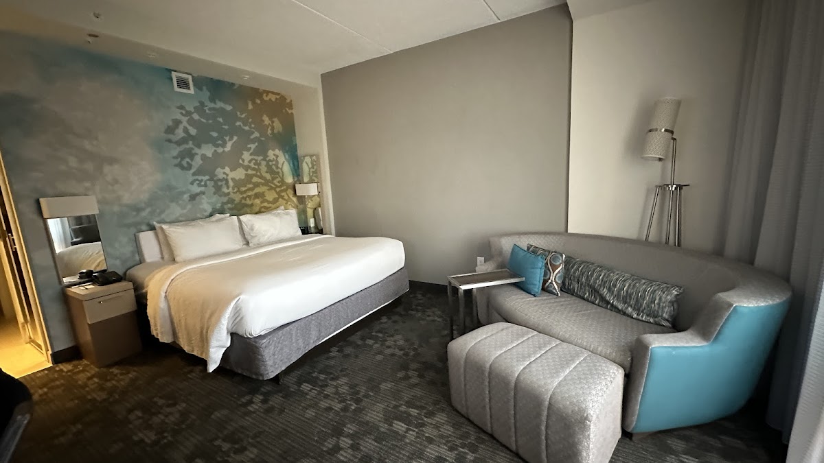 Courtyard by Marriott Fayetteville Fort Liberty/Spring Lake photo 2